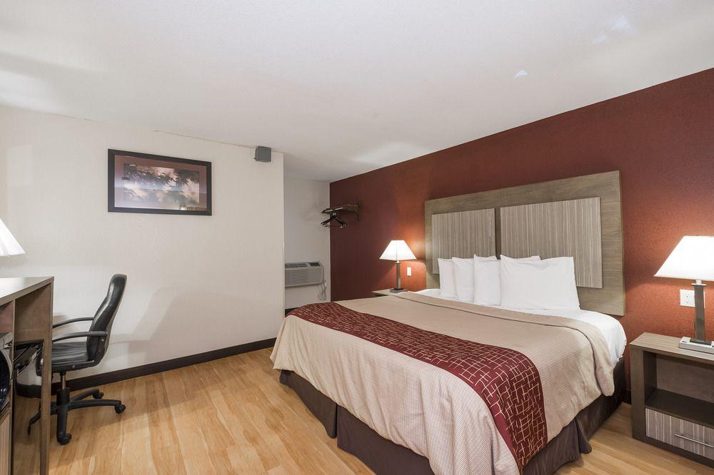 Red Roof Inn Neptune - Jersey Shore Exterior foto