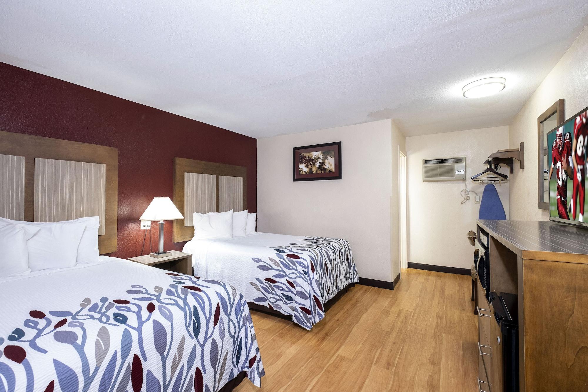 Red Roof Inn Neptune - Jersey Shore Exterior foto