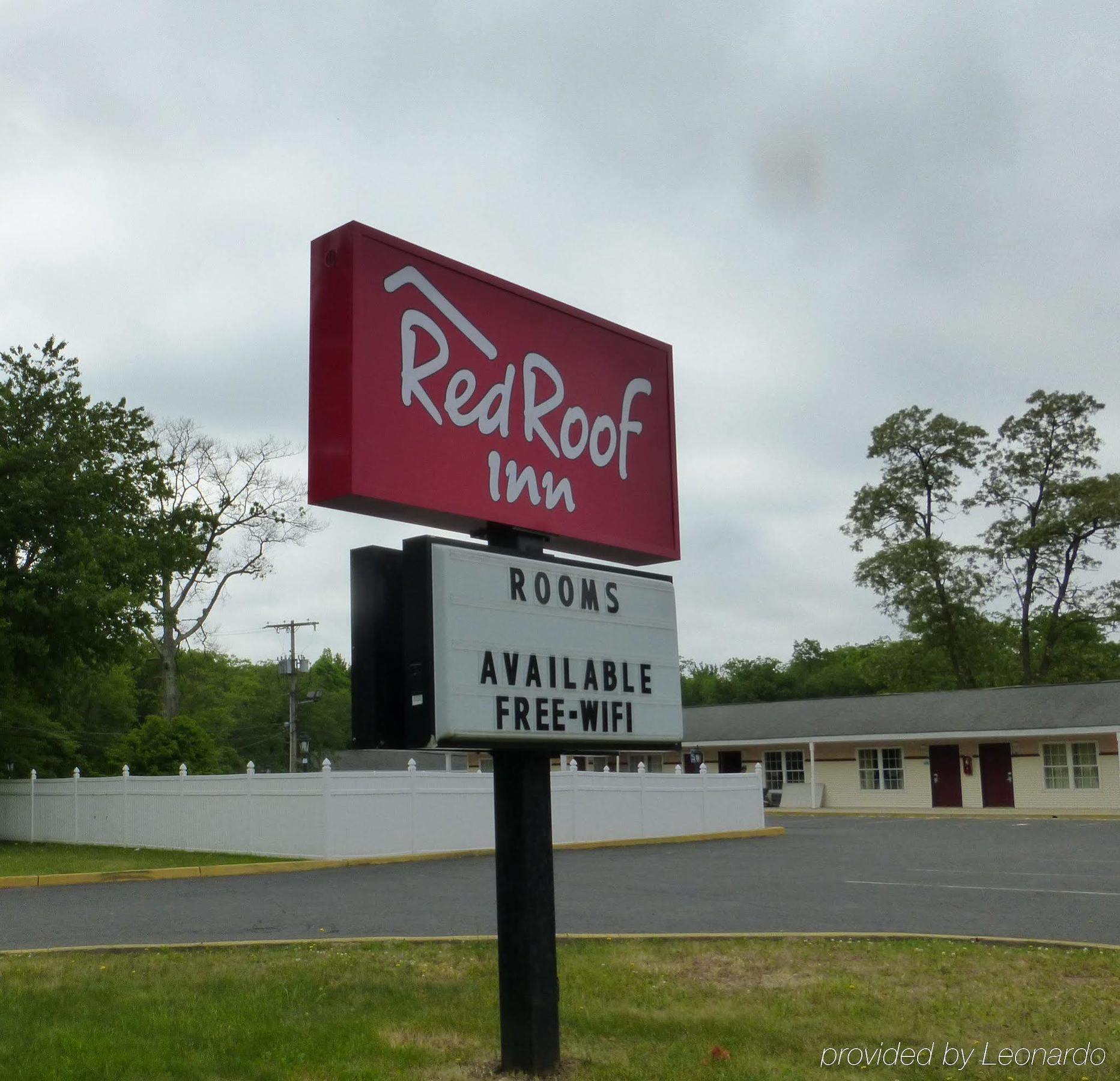 Red Roof Inn Neptune - Jersey Shore Exterior foto